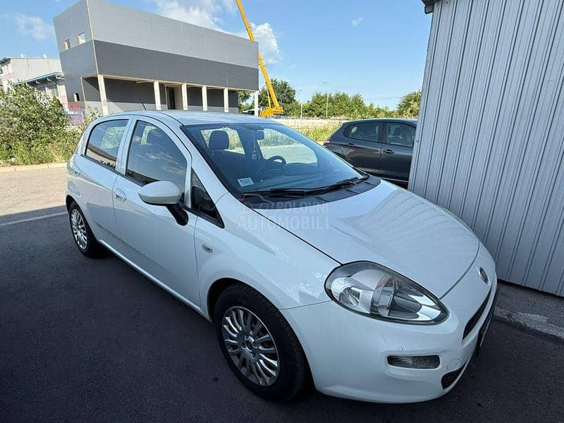 Fiat Grande Punto n1 teretno