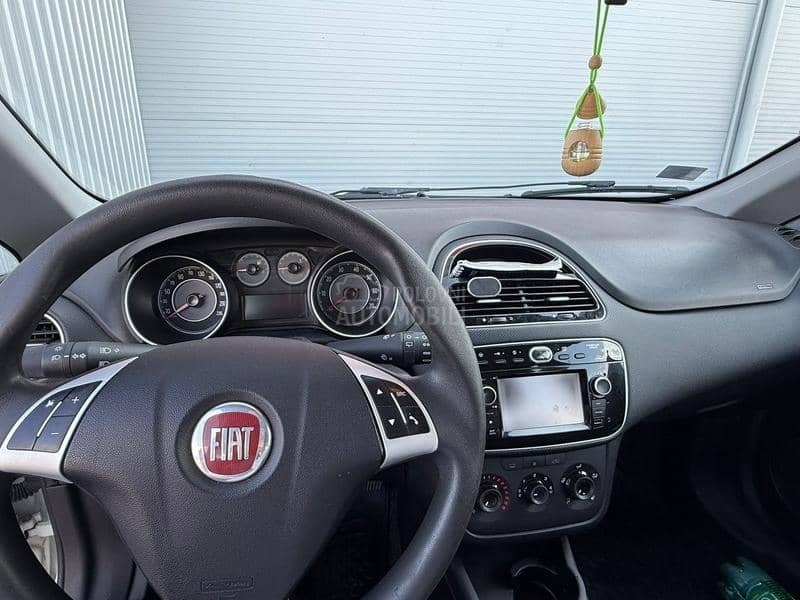 Fiat Grande Punto n1 teretno