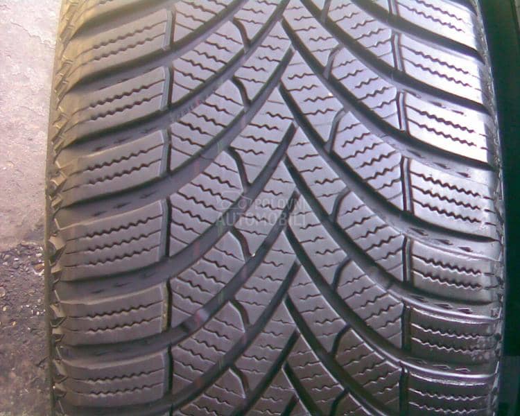 Semperit 215/65 R16 Sve sezone