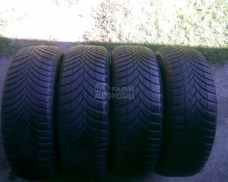 Semperit 215/65 R16 Sve sezone