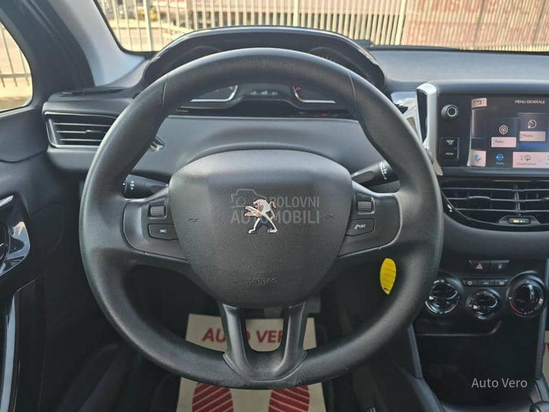 Peugeot 208 1.2