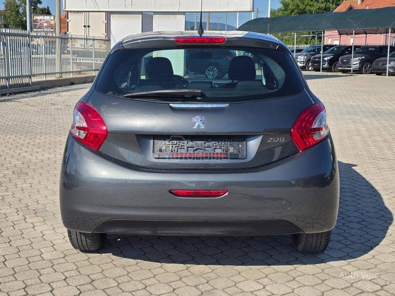 Peugeot 208 1.2