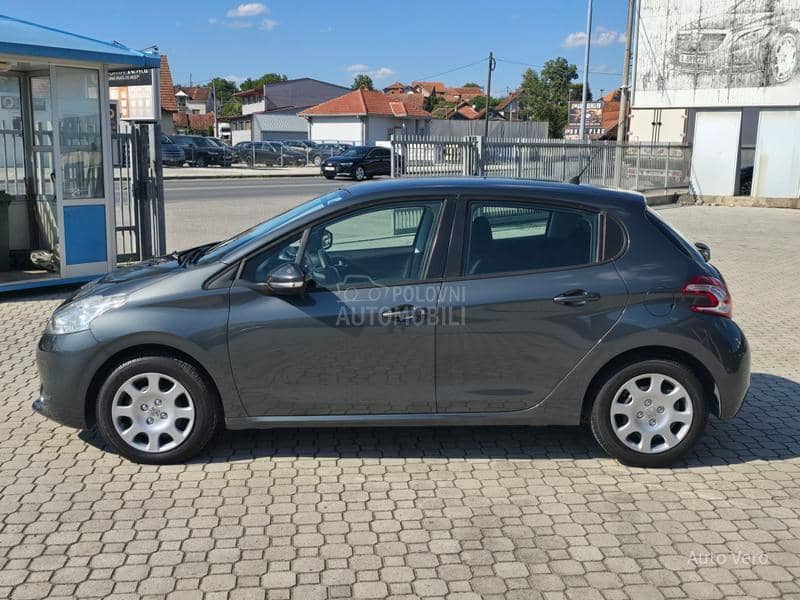 Peugeot 208 1.2