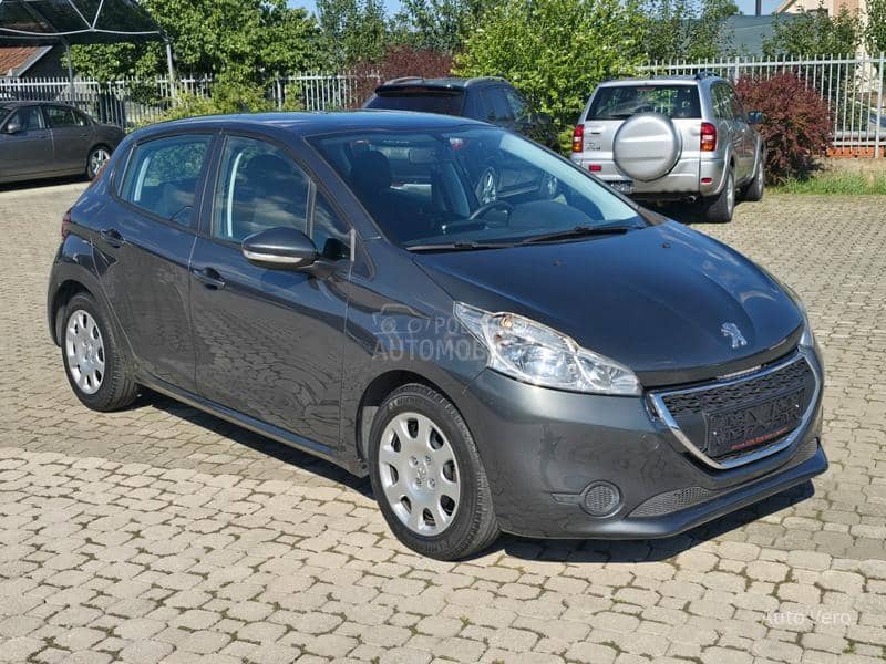 Peugeot 208 1.2