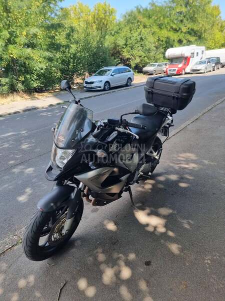 Honda vfr 800x crossrunner