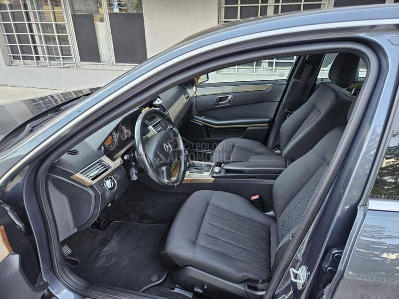 Mercedes Benz E 220 