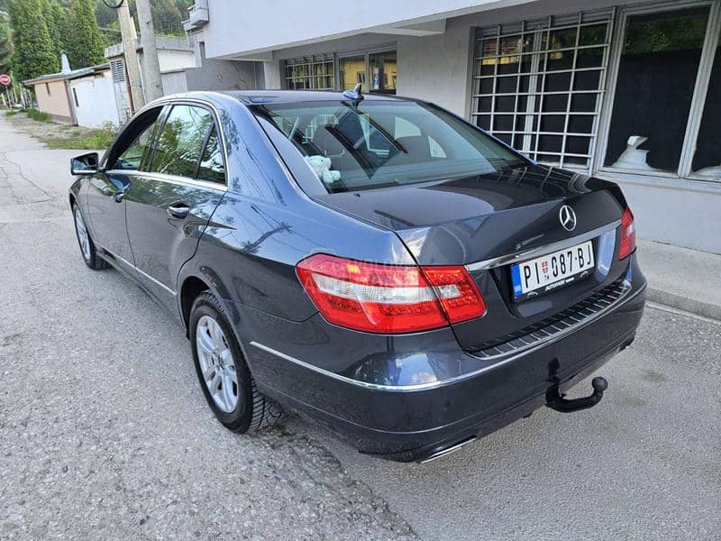 Mercedes Benz E 220 