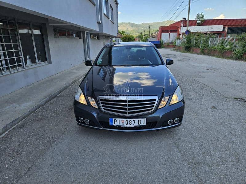 Mercedes Benz E 220 