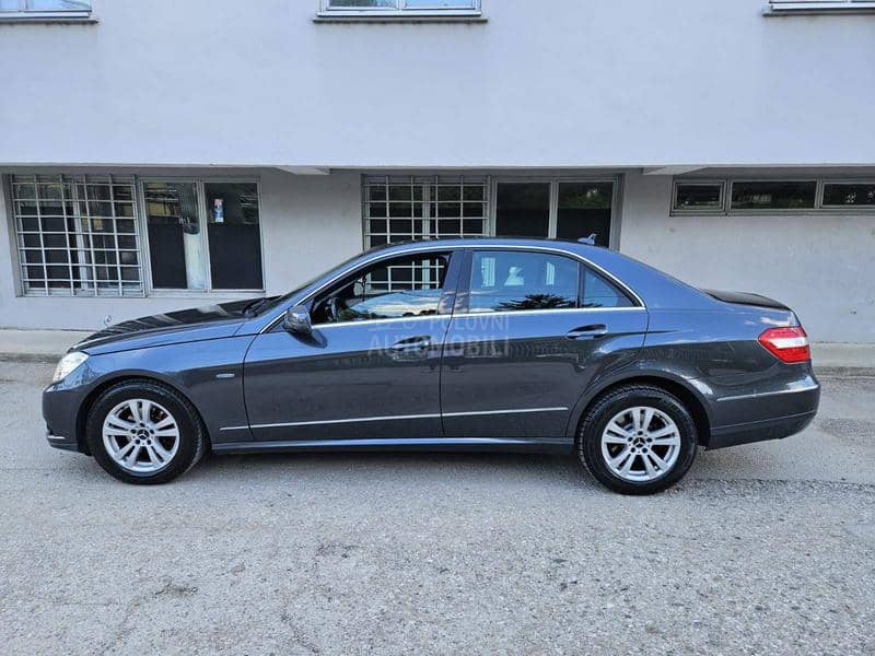 Mercedes Benz E 220 