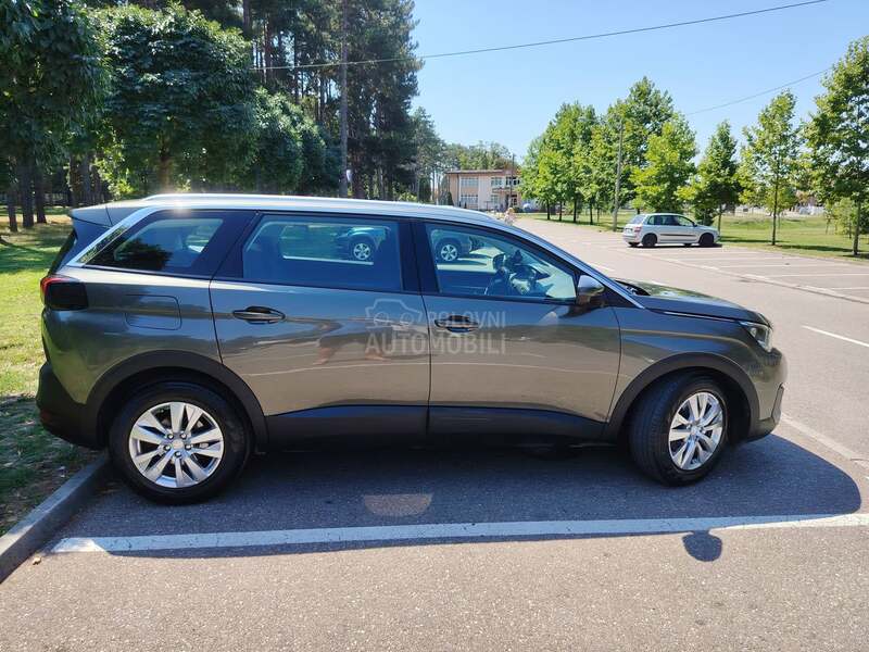Peugeot 5008 1.6 HDI v/m servis