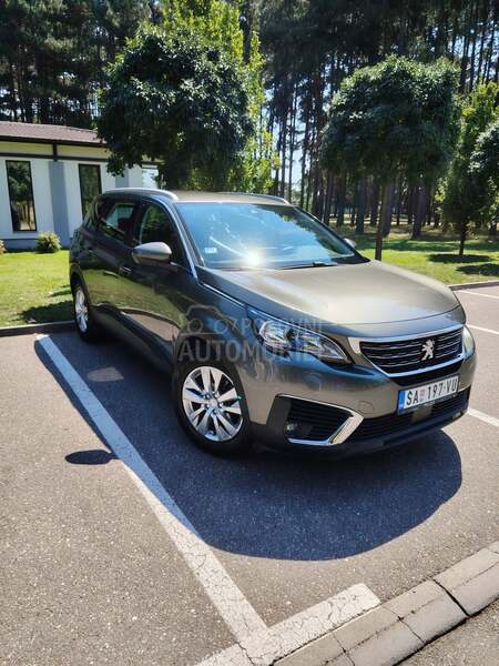 Peugeot 5008 1.6 HDI v/m servis