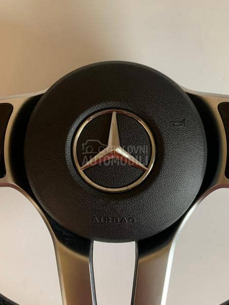Volan i airbag sa komandama