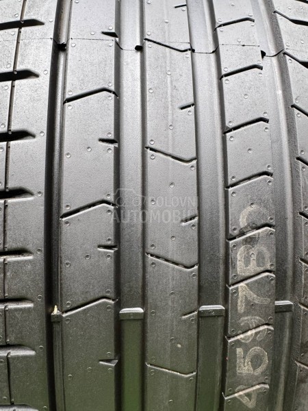 Pirelli 275/35 R22 Letnja