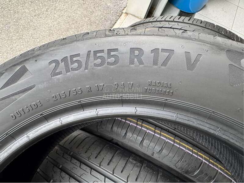 Continental 215/55 R17 Letnja