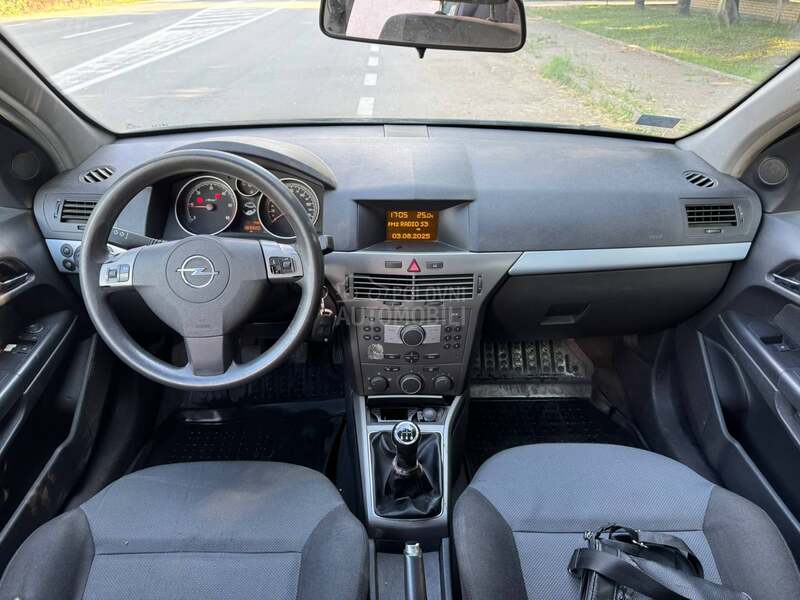 Opel Astra H Isuzu