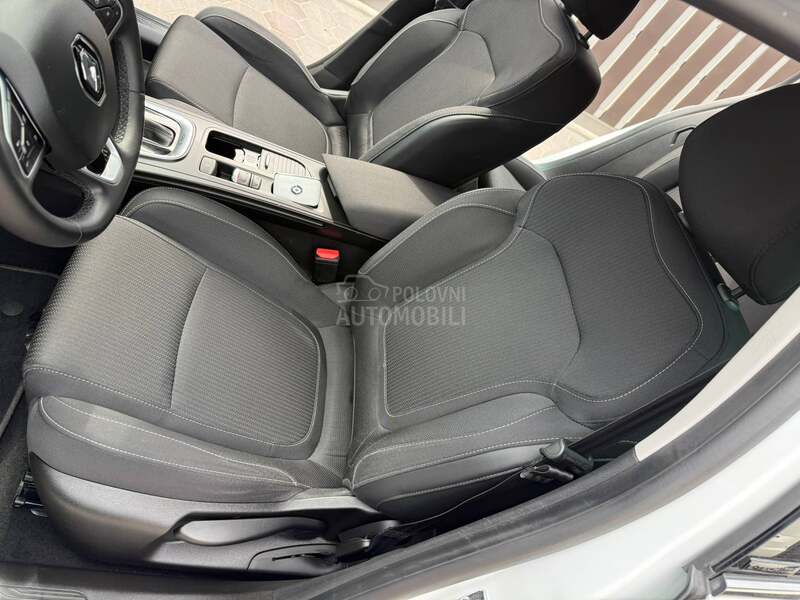 Renault Megane 1.6b/hybrid/e-tech