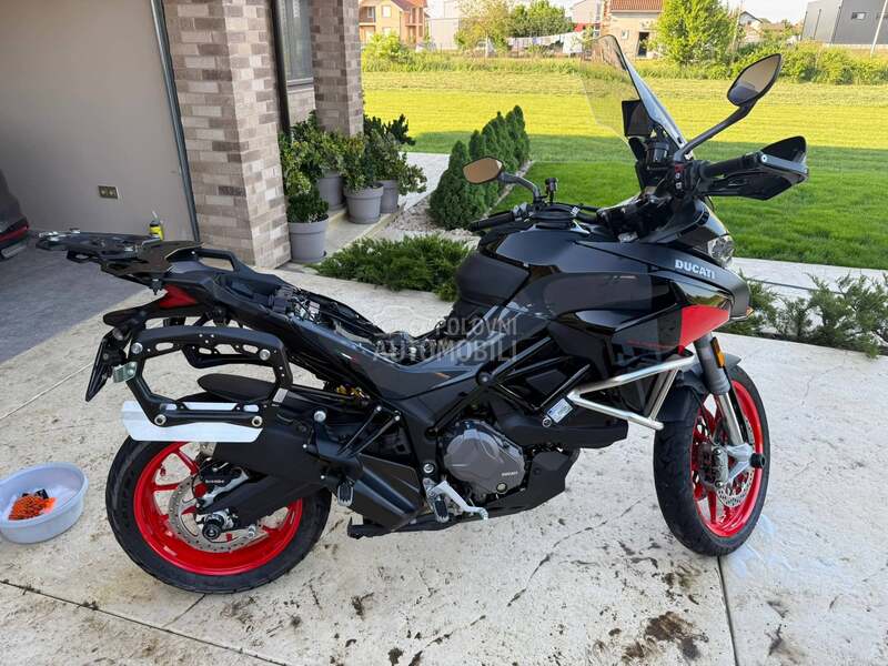 Ducati Multistrada V2 S