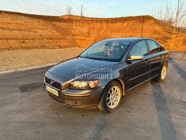 Volvo S40 