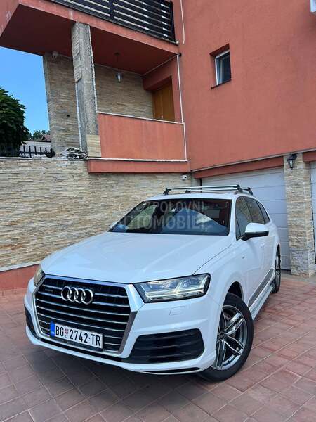 Audi Q7 S-Line quattroMATRIX