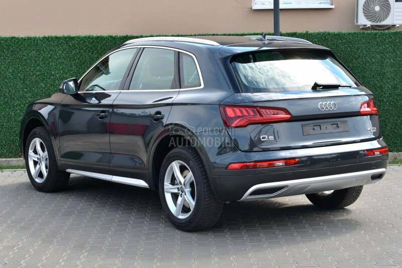 Audi Q5 sport 4x4 Matrix