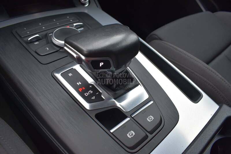 Audi Q5 sport 4x4 Matrix