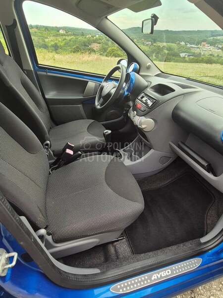 Toyota Aygo 1.0b.e.n.z holand