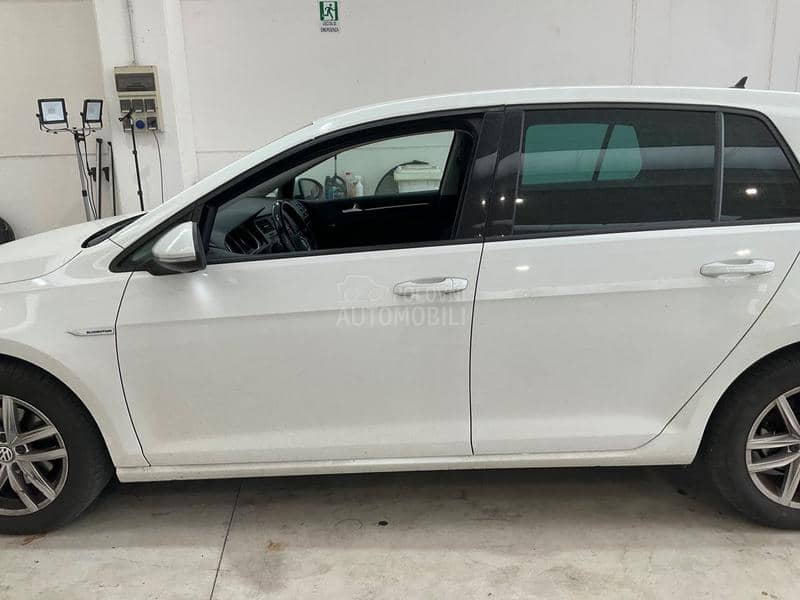 Volkswagen Golf 7 1.4TGi HIGHLINE