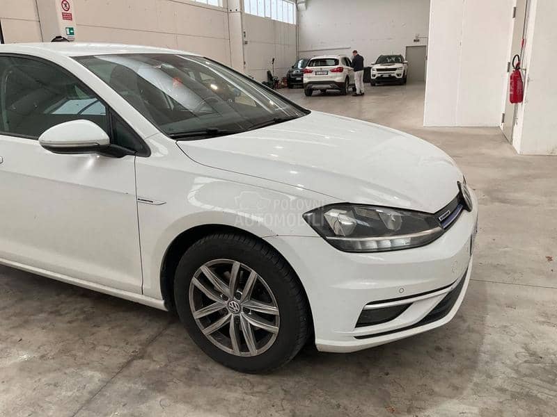 Volkswagen Golf 7 1.4TGi HIGHLINE
