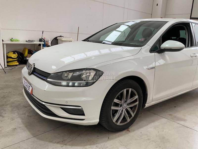 Volkswagen Golf 7 1.4TGi HIGHLINE