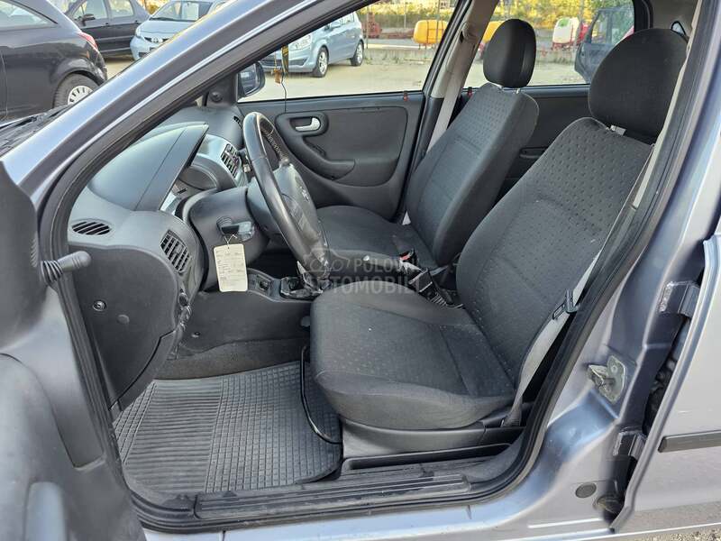 Opel Corsa C 1,2 16V iz CH2