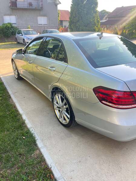 Mercedes Benz E 220 CDI