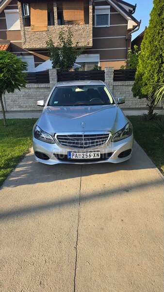 Mercedes Benz E 220 CDI