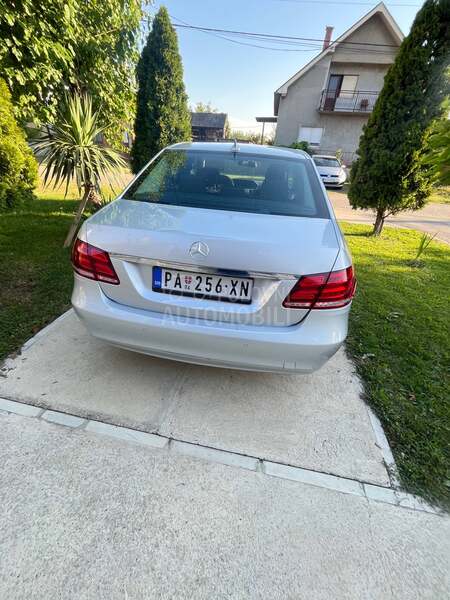 Mercedes Benz E 220 CDI