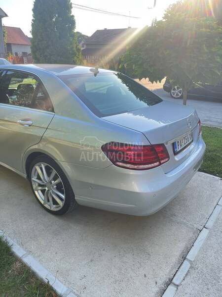 Mercedes Benz E 220 CDI