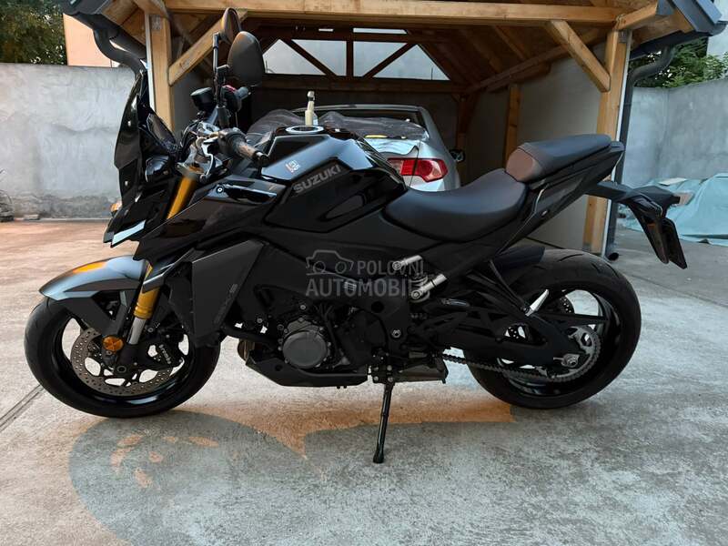 Suzuki GSXS 1000