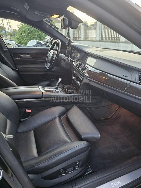 BMW 730 