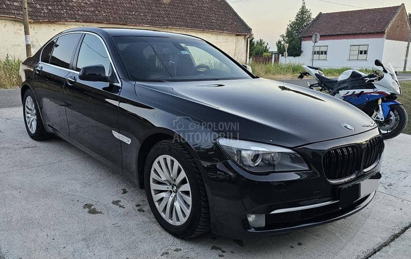 BMW 730 