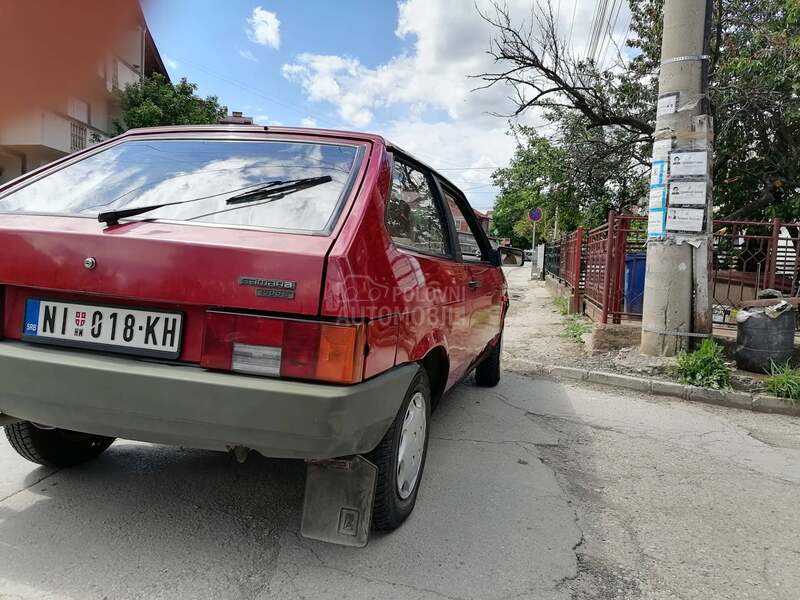 Lada Samara 