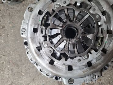 set kvacila za Audi A4 od 2010. do 2015. god.