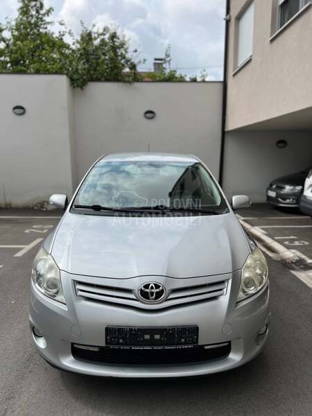 Toyota Auris 2.0