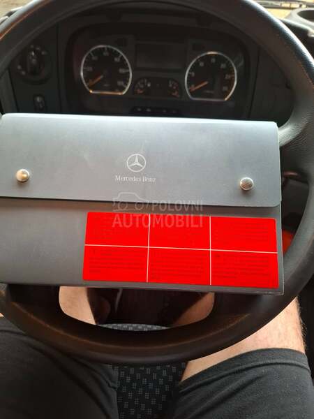 Mercedes Benz 816