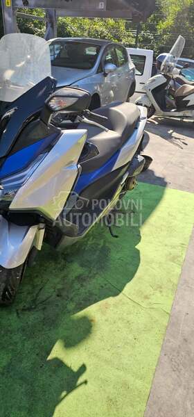 Honda Forza 125