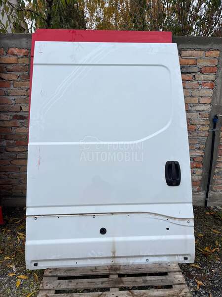Iveco Dayli vrata