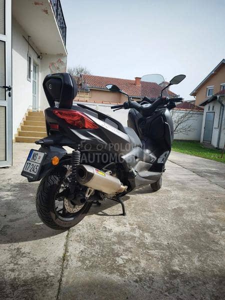 Yamaha X MAX 300 Akrapovic