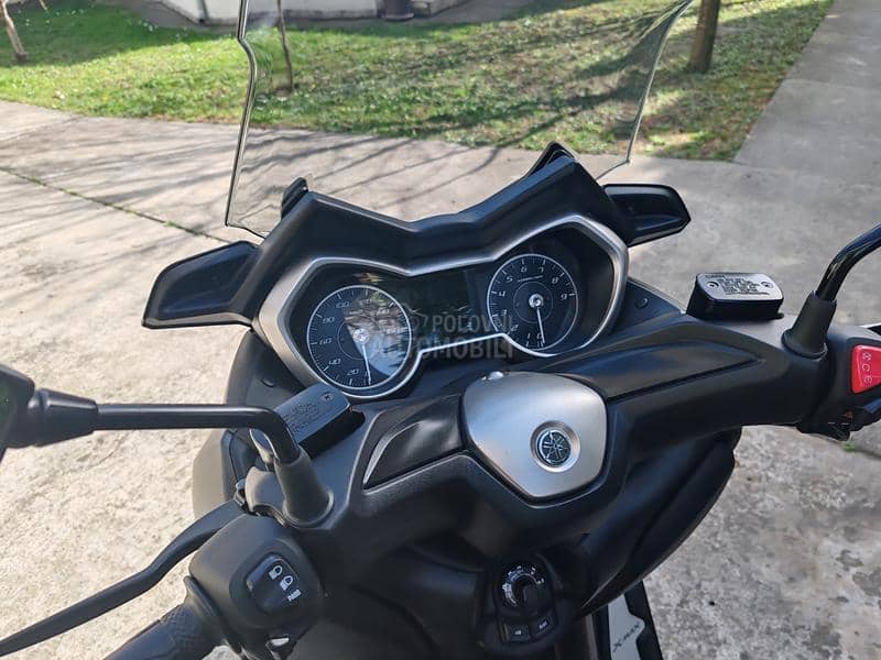 Yamaha X MAX 300 Akrapovic