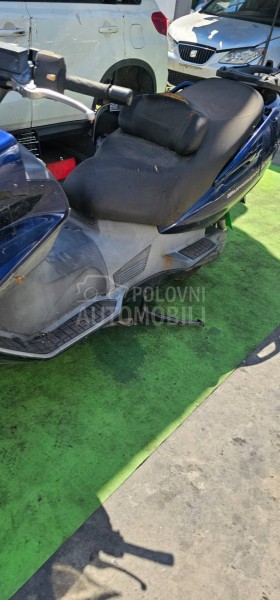 Suzuki Burgman 650cc