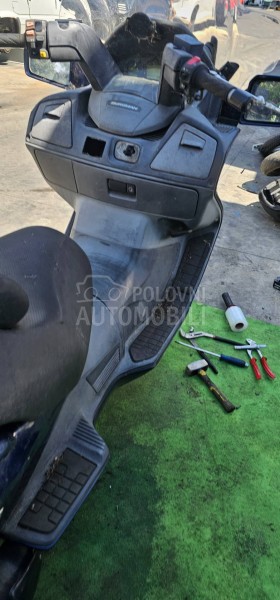 Suzuki Burgman 650cc