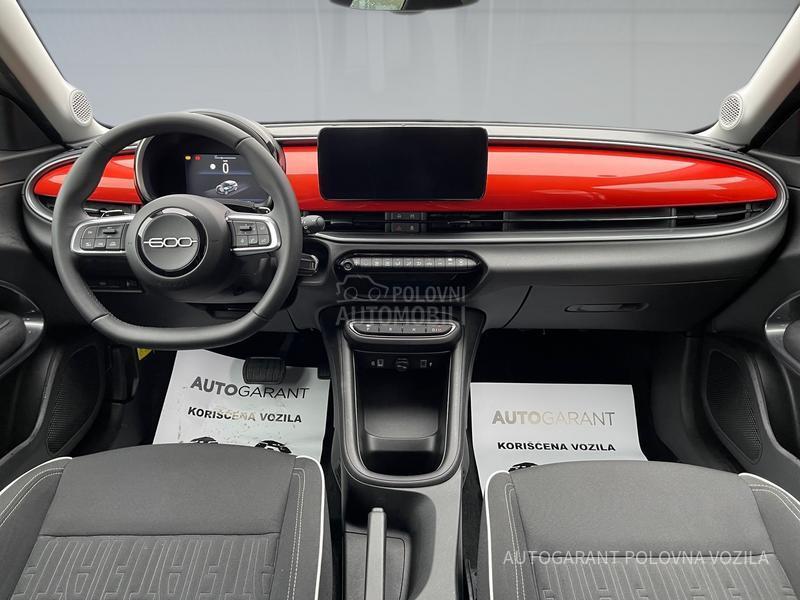Fiat 600 1.2 DCT  BASE PLUS