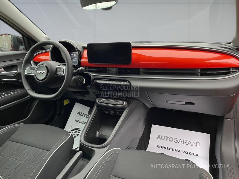 Fiat 600 1.2 DCT  BASE PLUS
