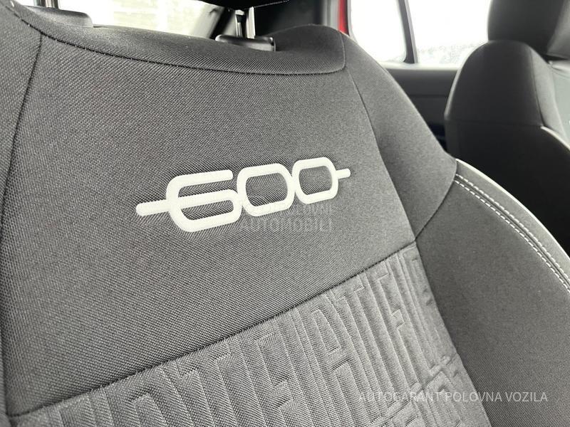 Fiat 600 1.2 DCT  BASE PLUS
